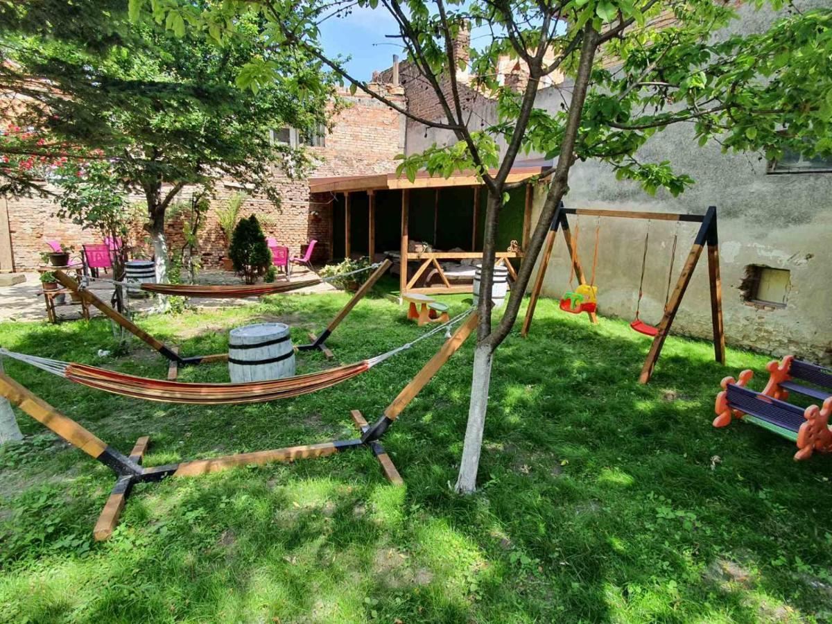 House With Garden Otel Ahyolu Dış mekan fotoğraf